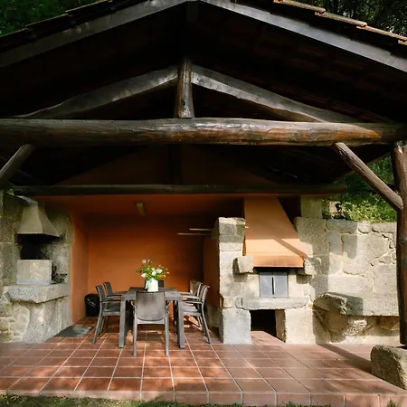 Encosta Dos Tuneis - Turismo E Lazer 4*