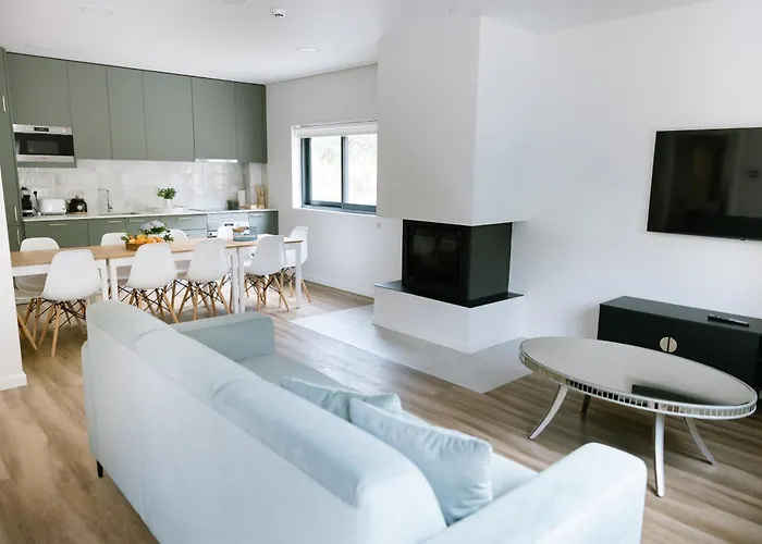 Encosta Dos Tuneis - Turismo E Lazer 4*