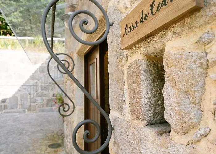 Encosta Dos Tuneis - Turismo E Lazer Pensionat 4*