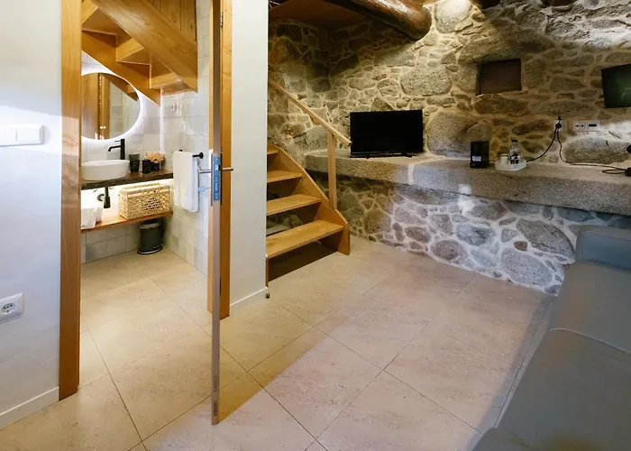 Encosta Dos Tuneis - Turismo E Lazer 4*