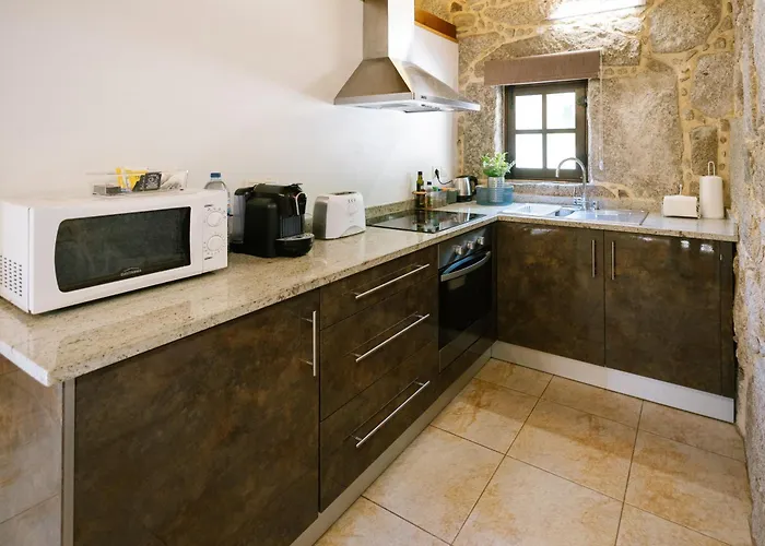 Pensionat Encosta Dos Tuneis - Turismo E Lazer 4*