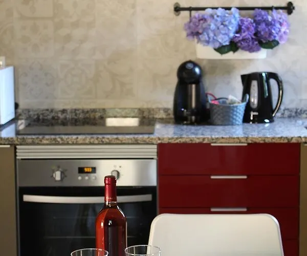 Encosta Dos Tuneis - Turismo E Lazer