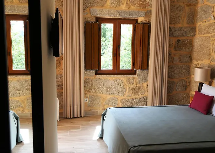 Pensionat Encosta Dos Tuneis - Turismo E Lazer